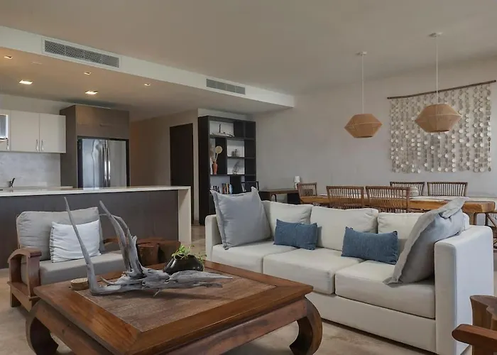 3br Beachfront With Private Rooftop At Tankah Bay *