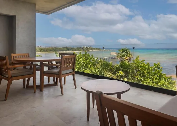 3br Beachfront With Private Rooftop At Tankah Bay *